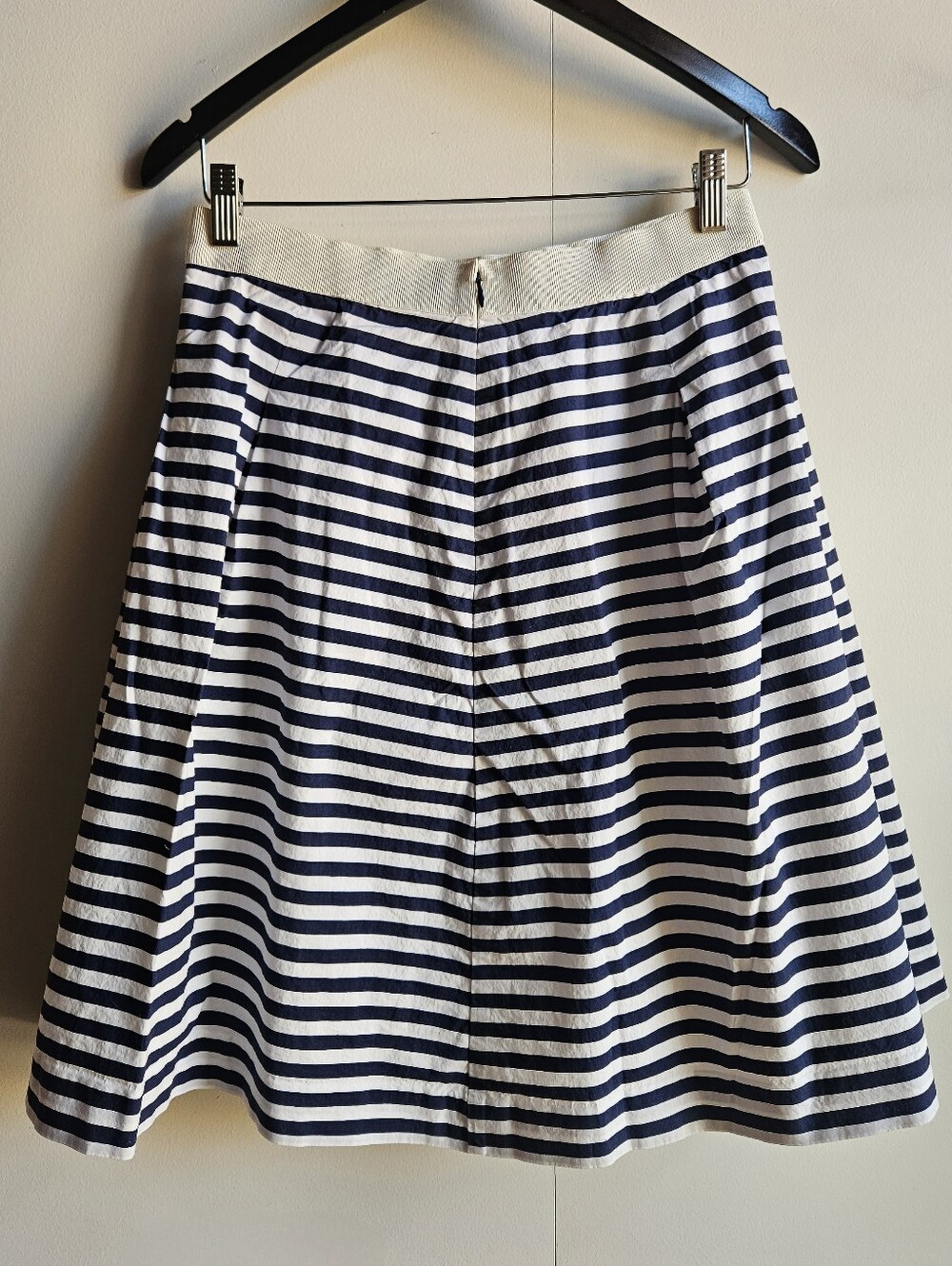 Loft High-Waisted A-Line Pleated Skirt in Women's 8 - Picture 9 of 14